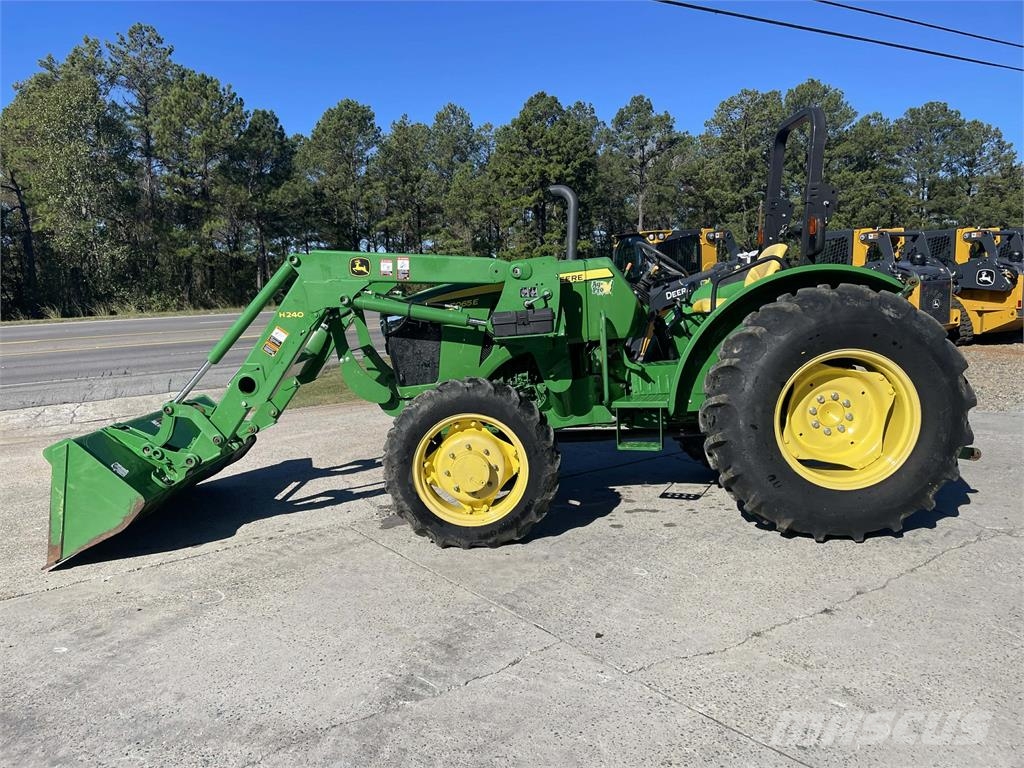 John Deere 5065E Traktorer