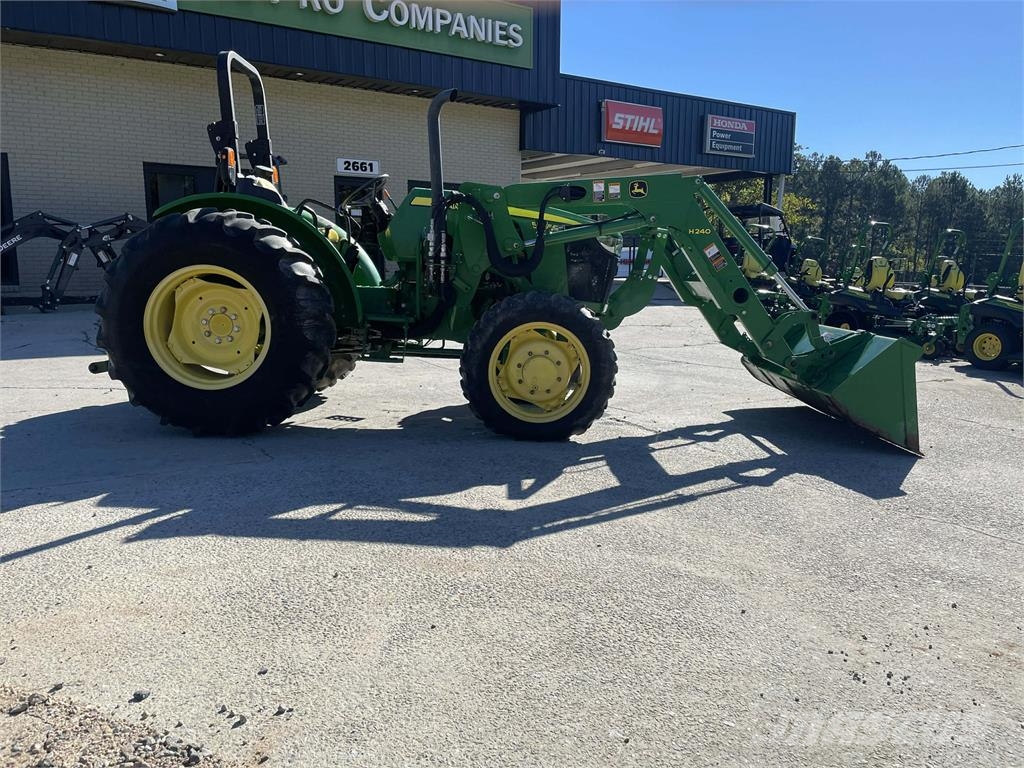 John Deere 5065E Traktorer