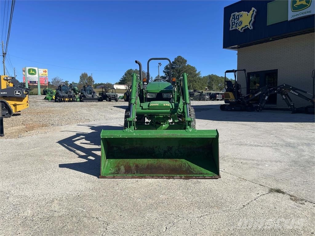 John Deere 5065E Traktorer
