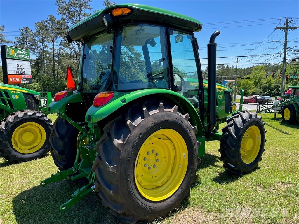 John Deere 5067E Traktoren
