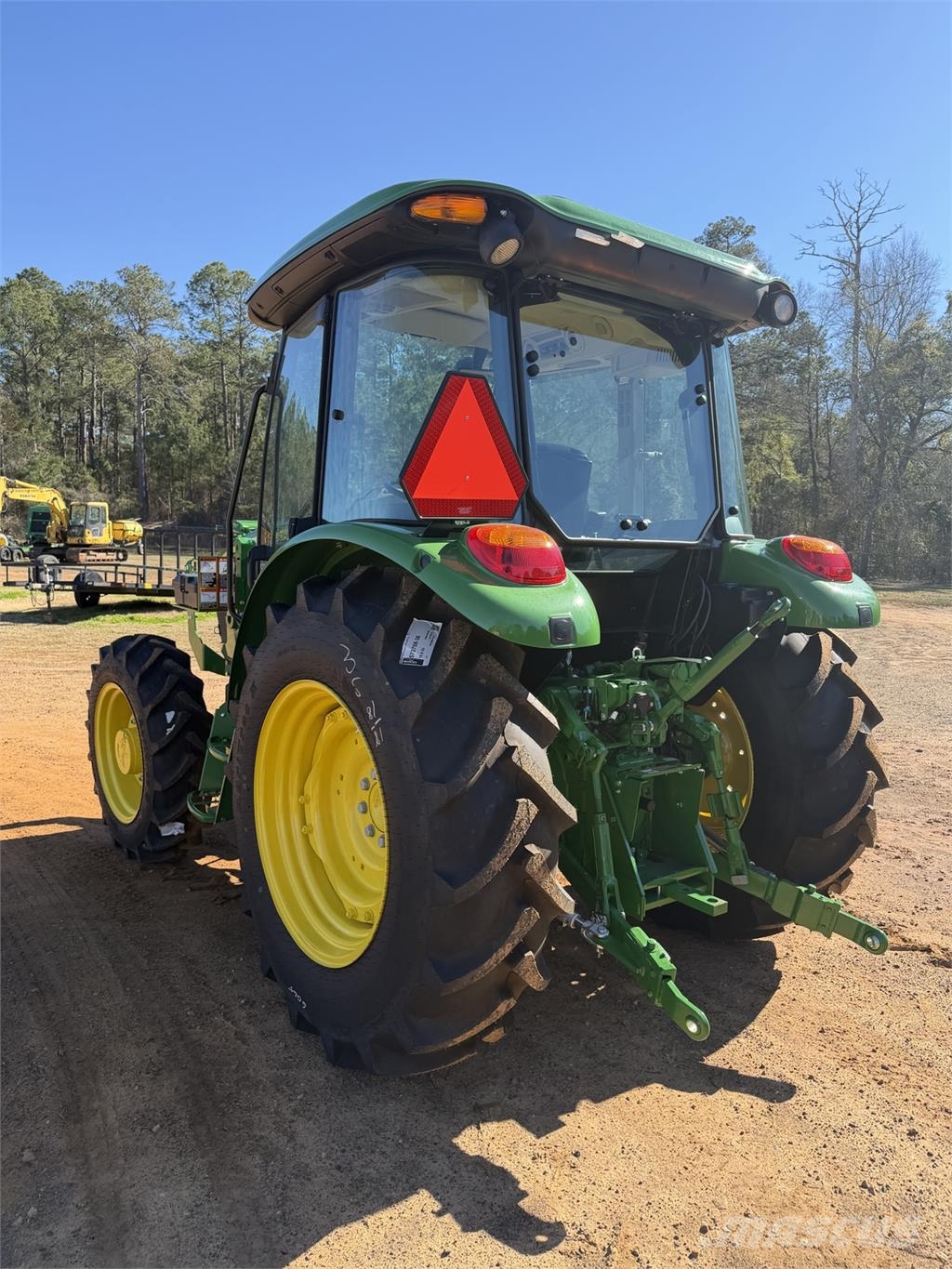 John Deere 5067E 트랙터