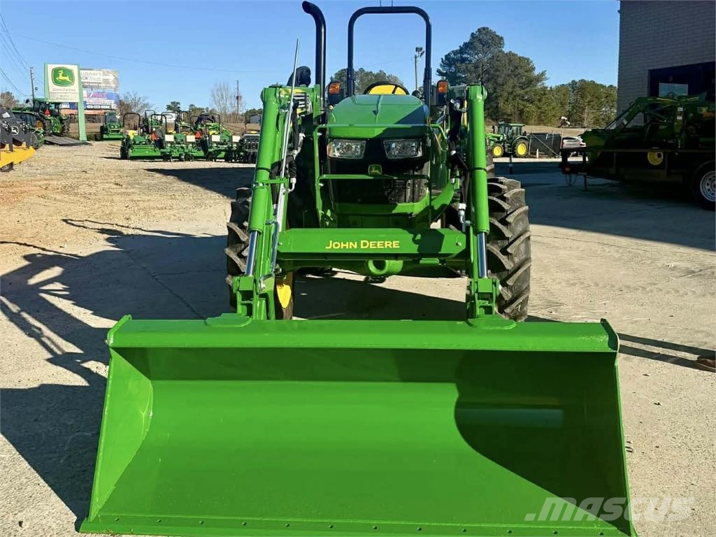 John Deere 5067E Traktori