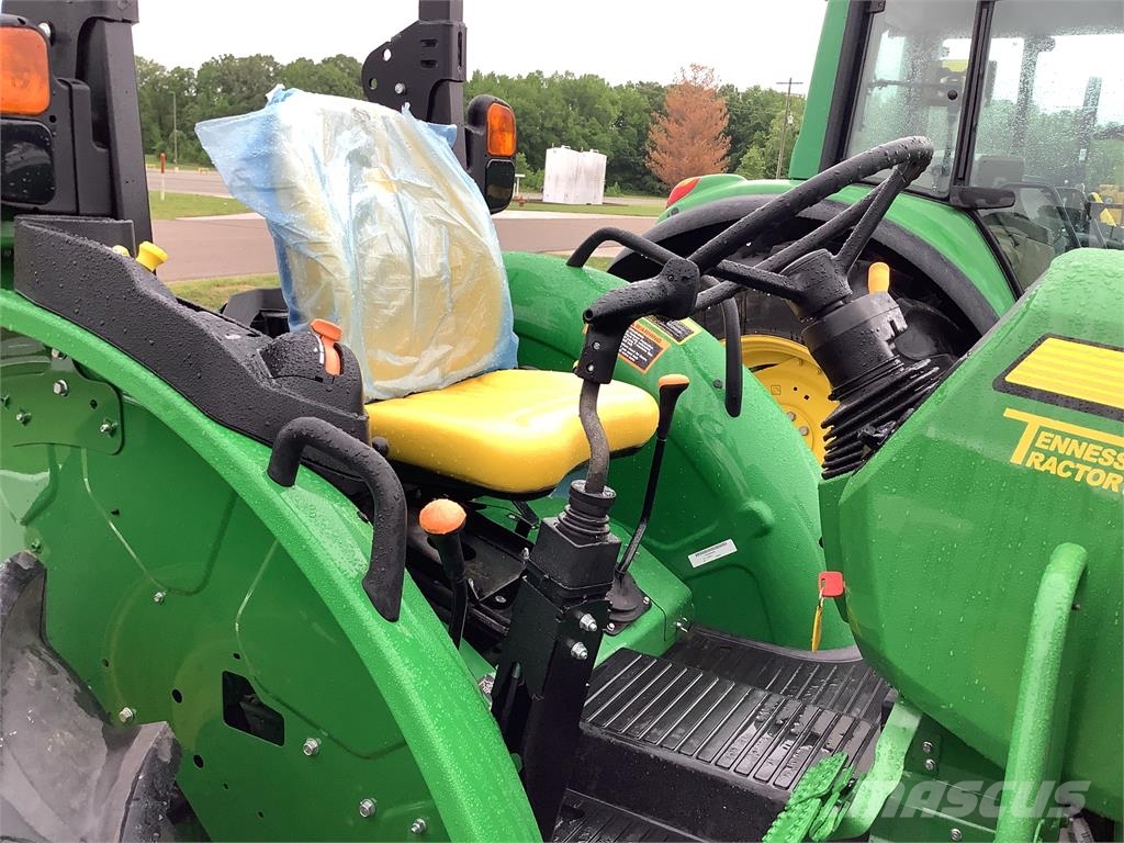 John Deere 5075E Трактори