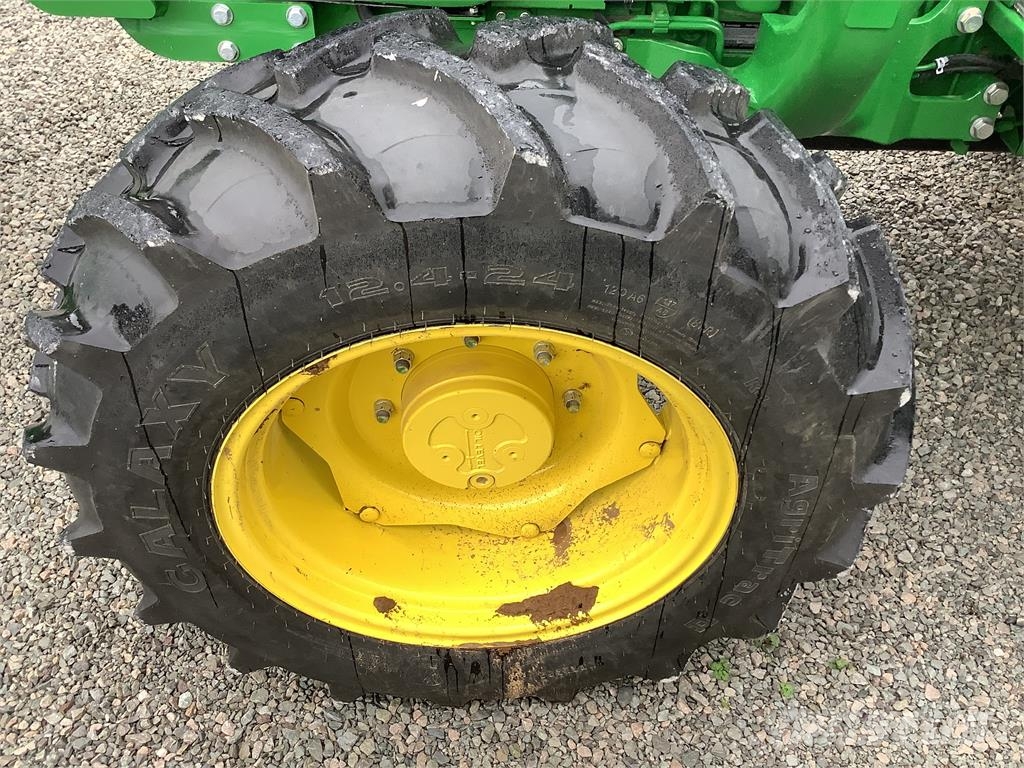 John Deere 5075E Трактори