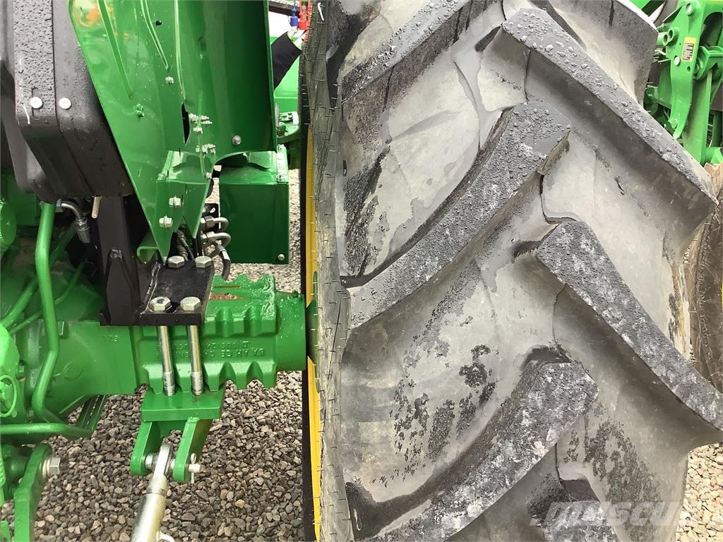 John Deere 5075E Трактори
