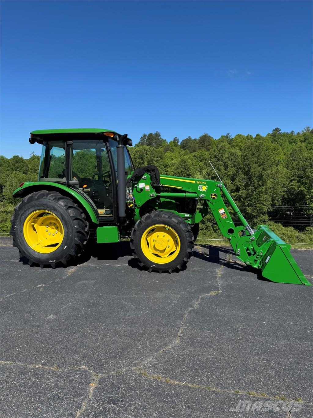 John Deere 5075E 소형 트랙터