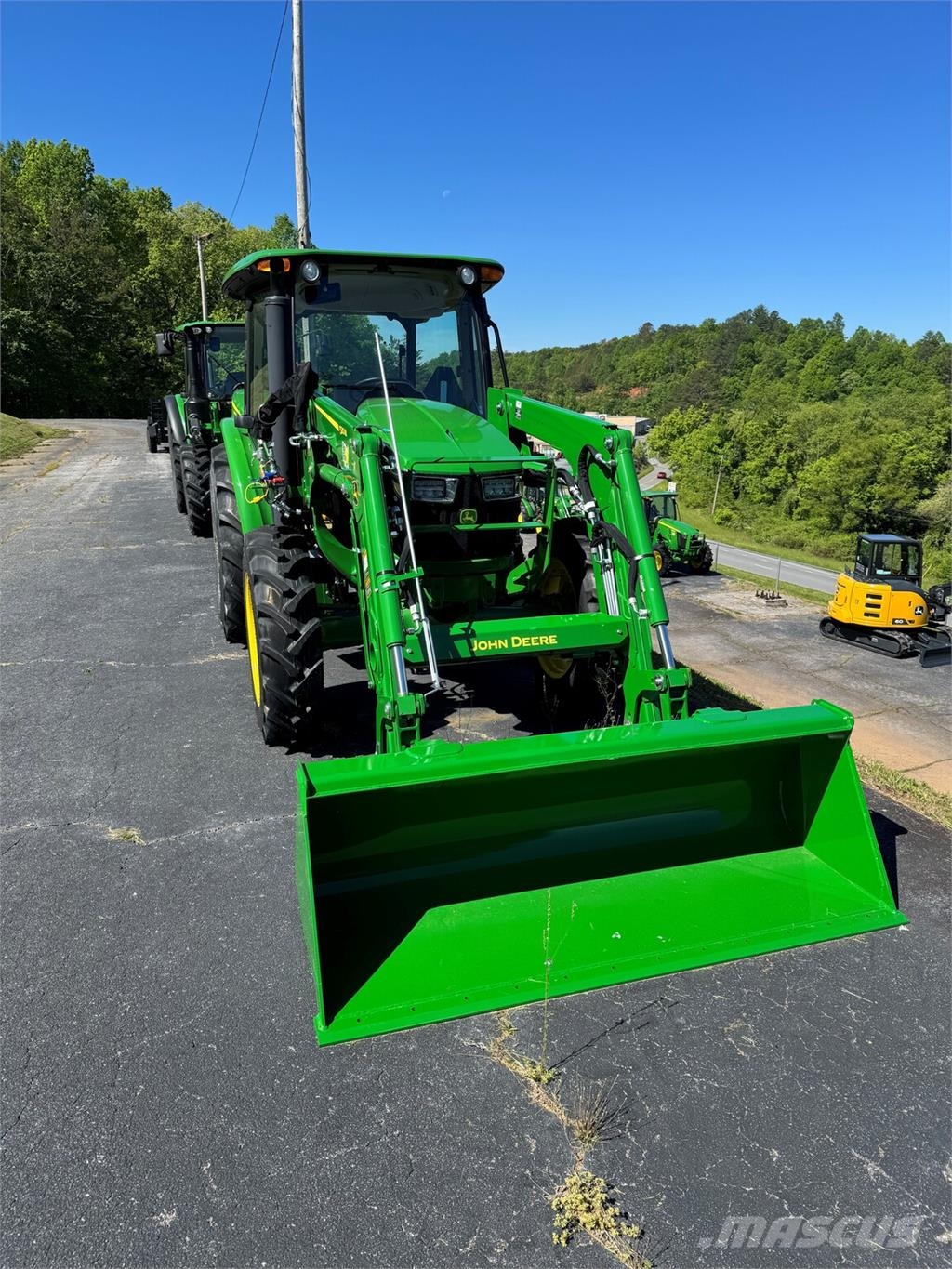 John Deere 5075E 소형 트랙터
