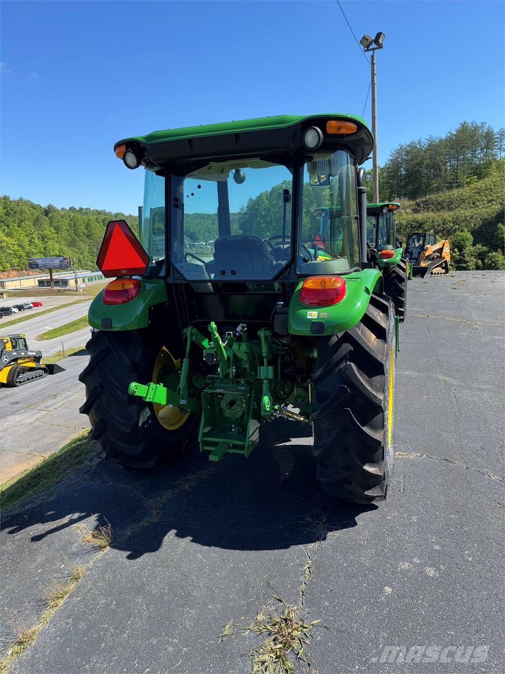 John Deere 5075E 소형 트랙터