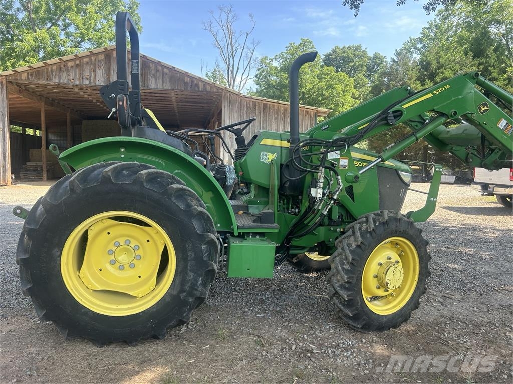 John Deere 5075E الجرارات