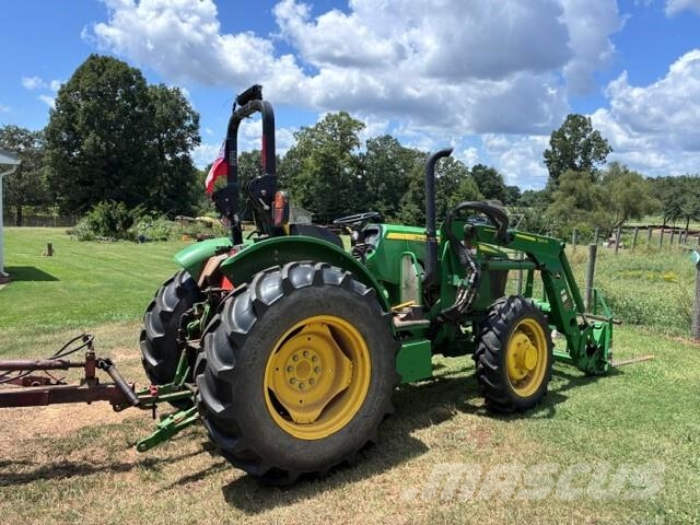 John Deere 5075E Traktorer