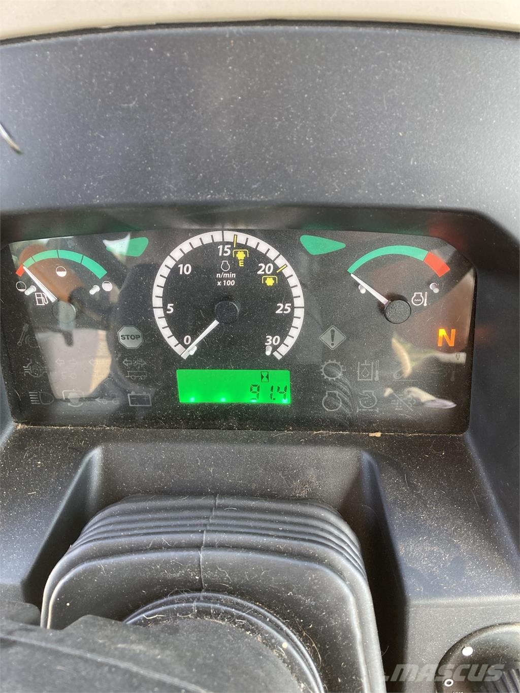 John Deere 5075E 拖拉机/农用车