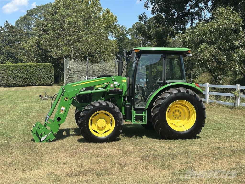 John Deere 5075E Traktorji