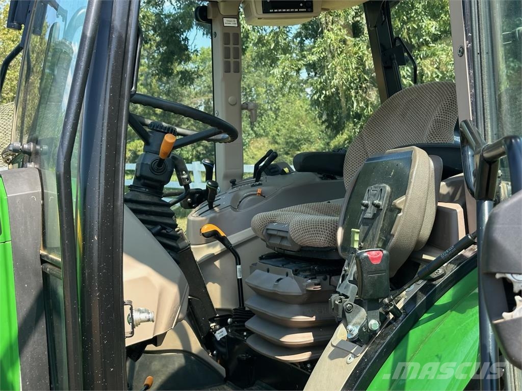 John Deere 5075E Traktorji