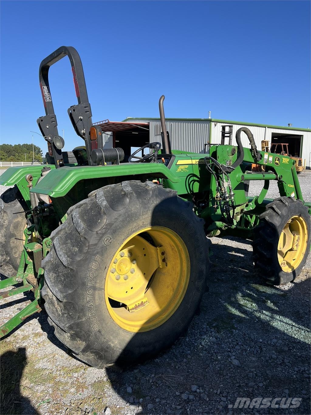 John Deere 5075E Traktorji