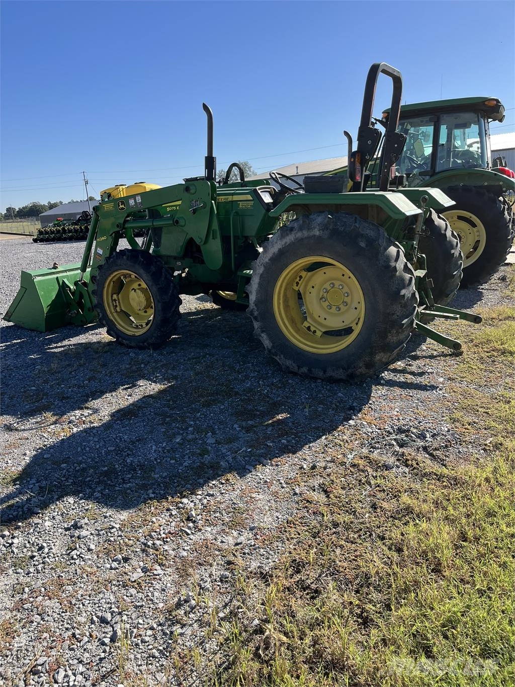 John Deere 5075E Traktorji
