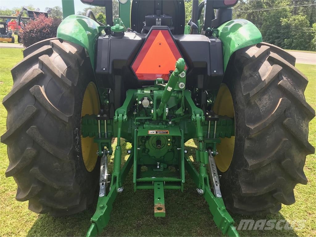 John Deere 5075E Traktorji