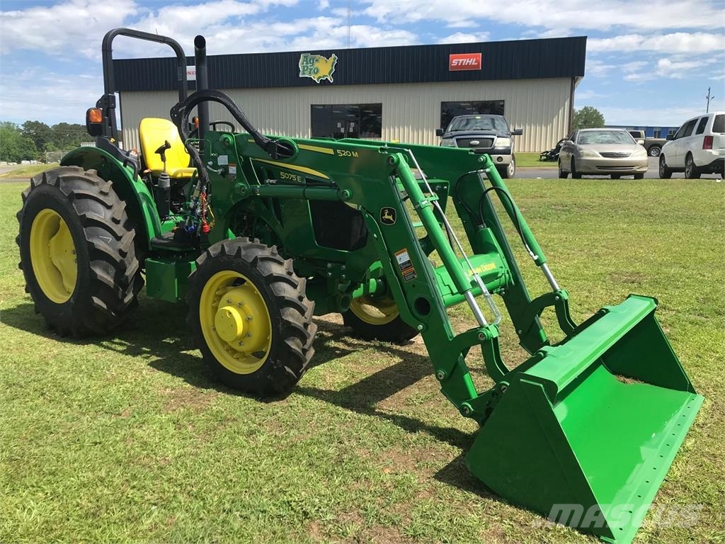 John Deere 5075E Traktorji