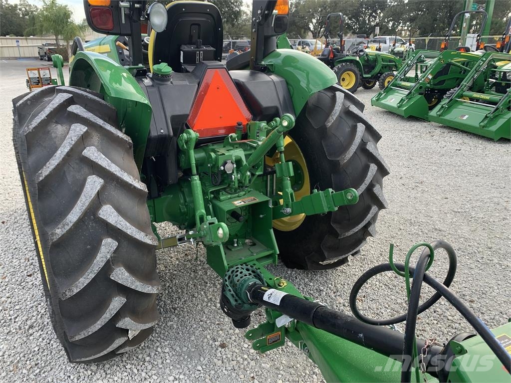 John Deere 5075E Traktorji