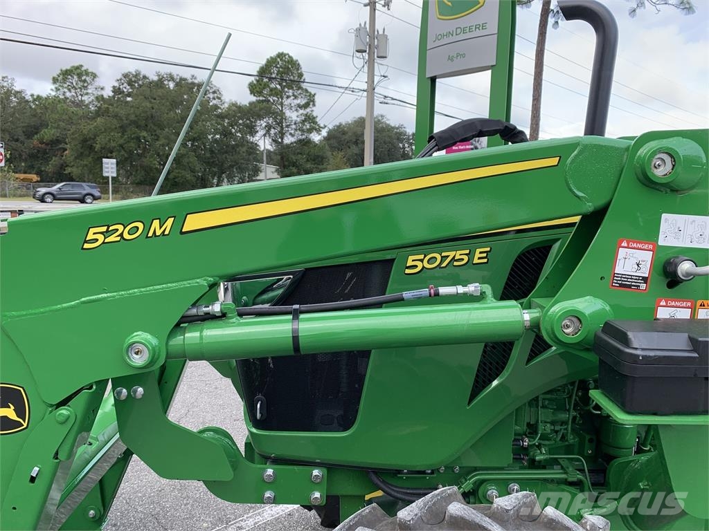 John Deere 5075E Traktorji