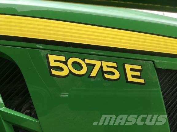John Deere 5075E Traktorji