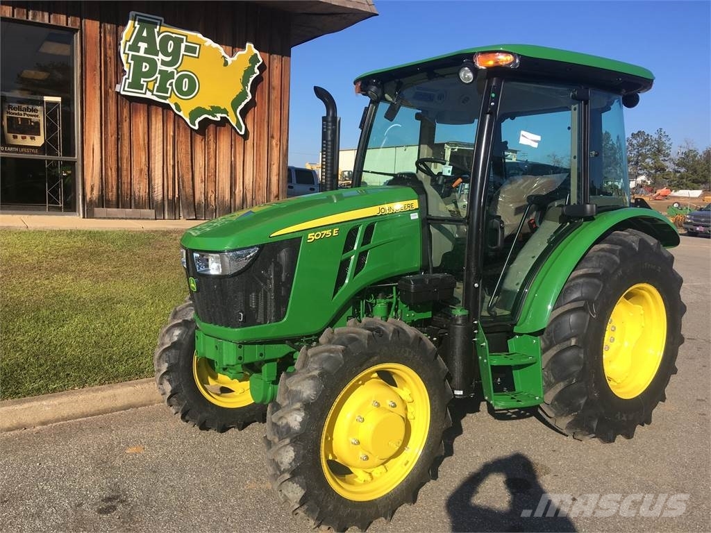 John Deere 5075E Traktorji