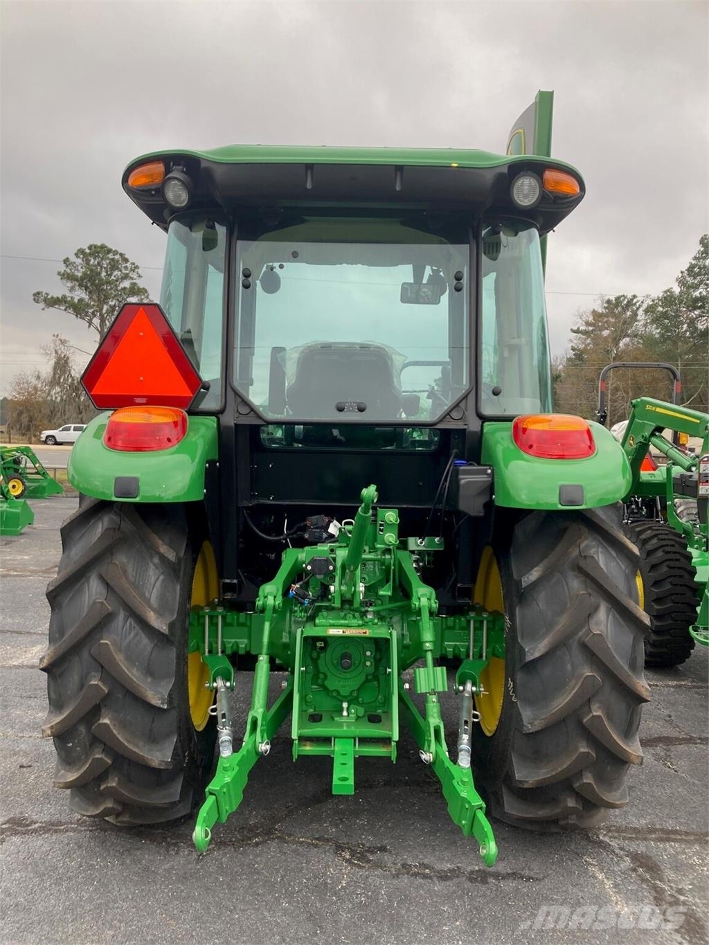 John Deere 5075E Traktorji