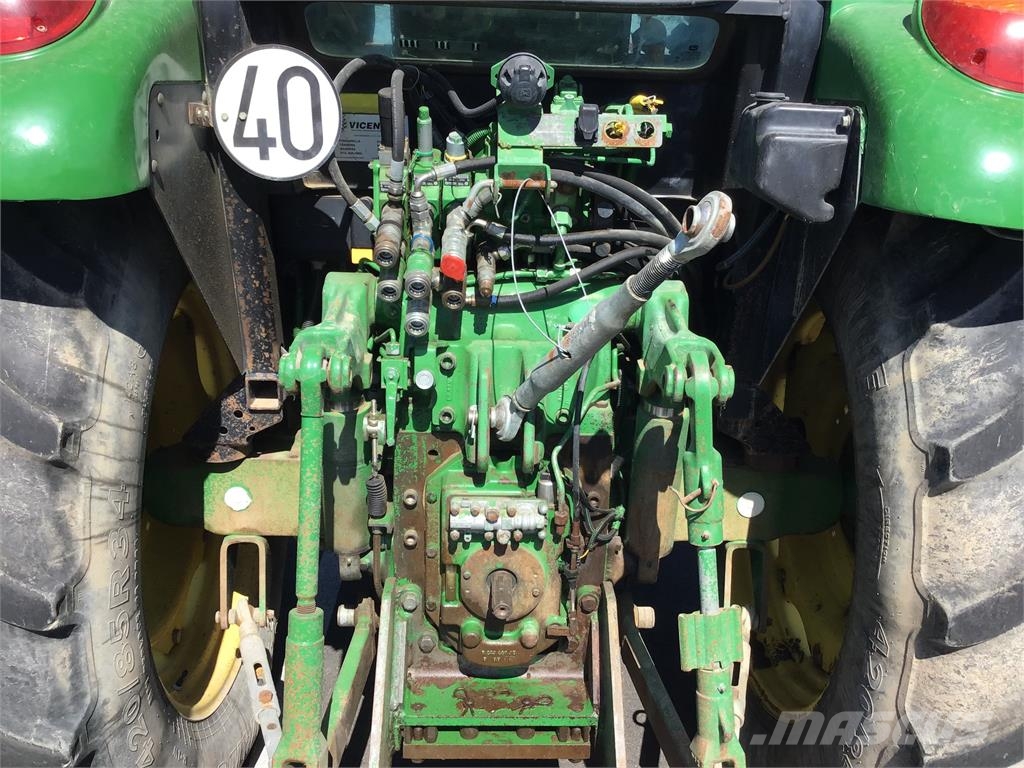 John Deere 5090R Traktori