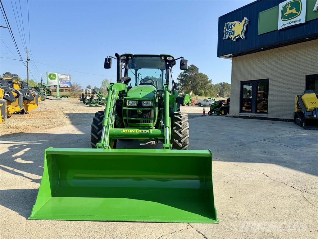 John Deere 5095M Traktorji