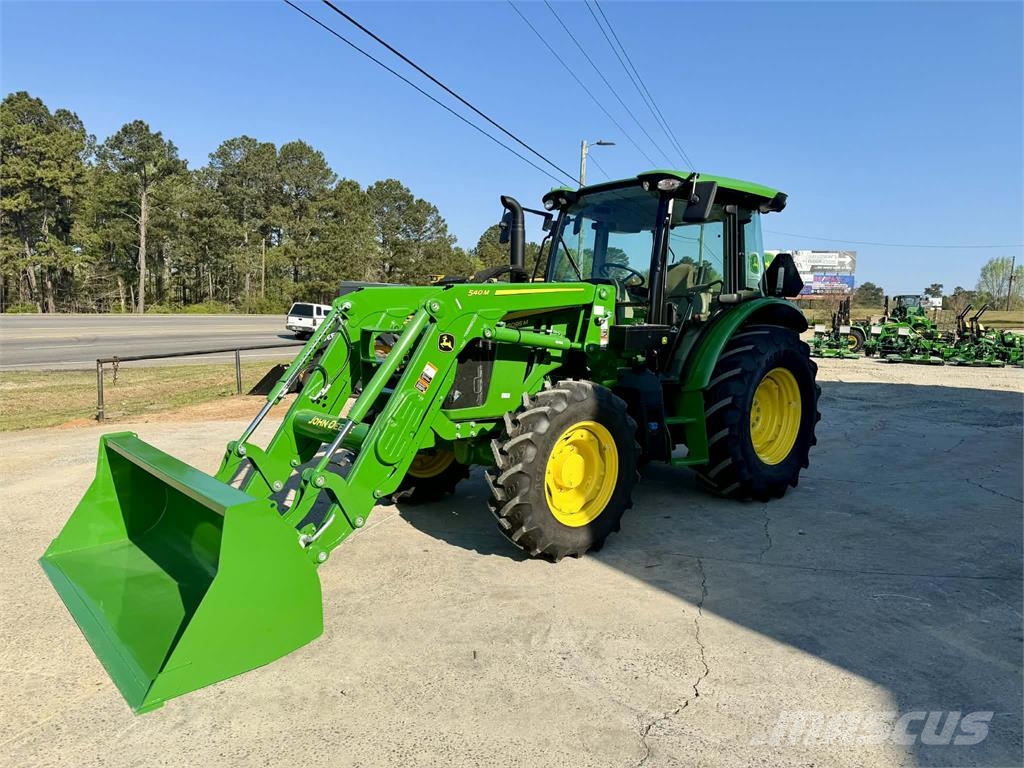 John Deere 5095M Traktorji