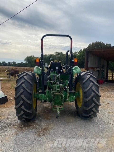 John Deere 5100E Traktorji