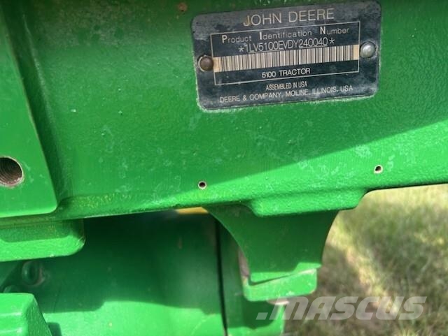 John Deere 5100E Traktory