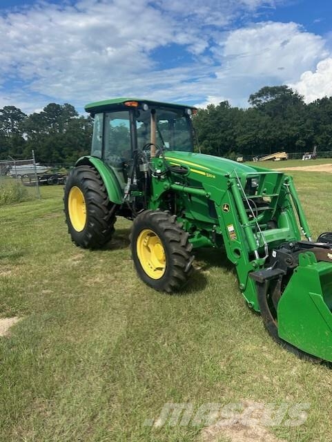 John Deere 5100E Traktory