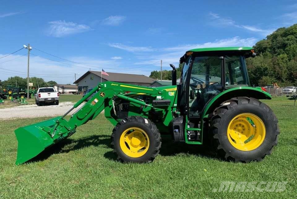 John Deere 5100E الجرارات