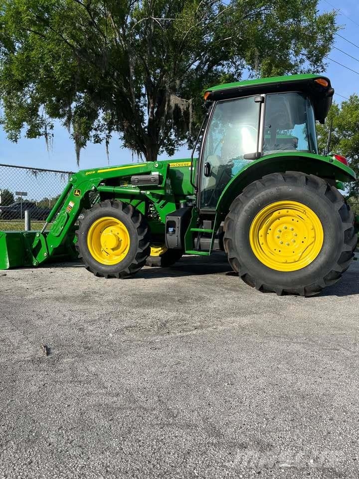 John Deere 5100E الجرارات