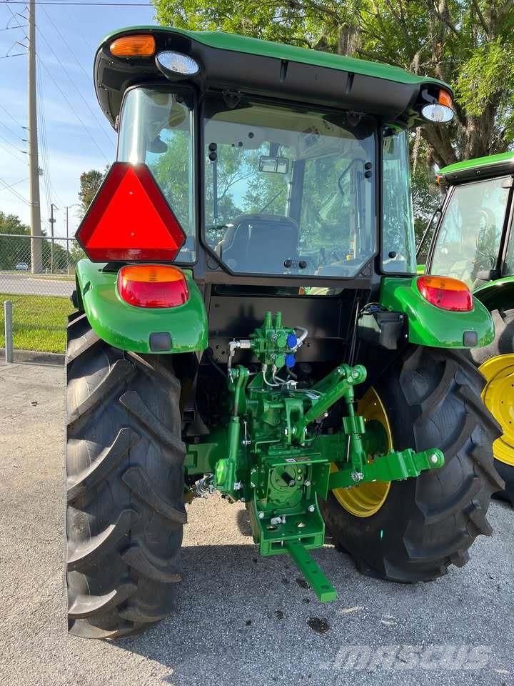 John Deere 5100E الجرارات