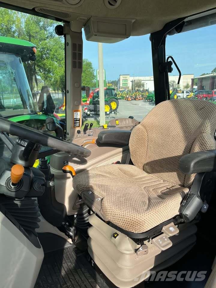 John Deere 5100E الجرارات