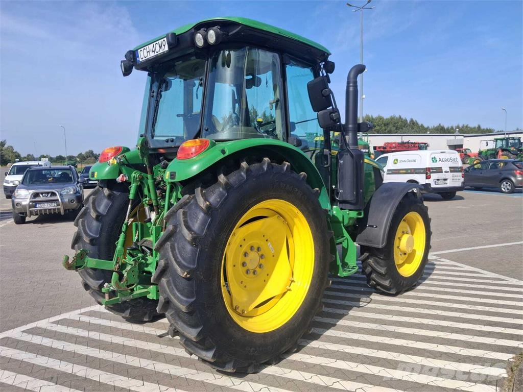 John Deere 5100M Трактори