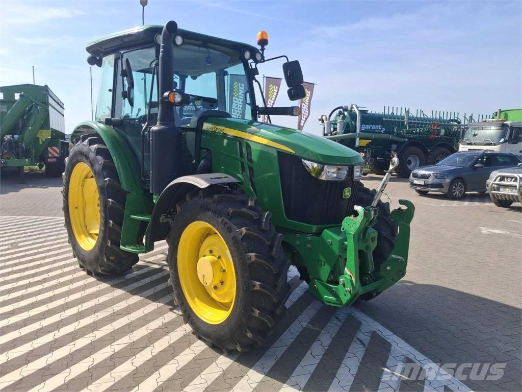 John Deere 5100M Трактори