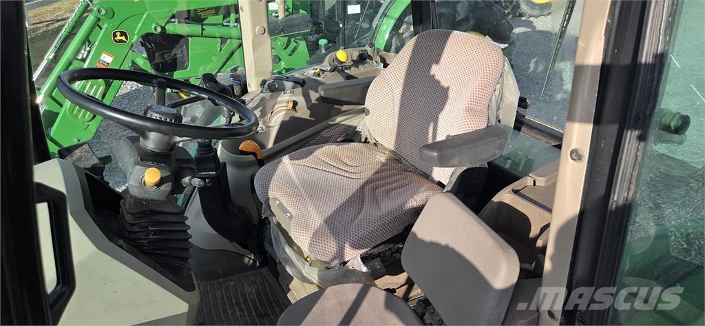 John Deere 5100M 拖拉机/农用车