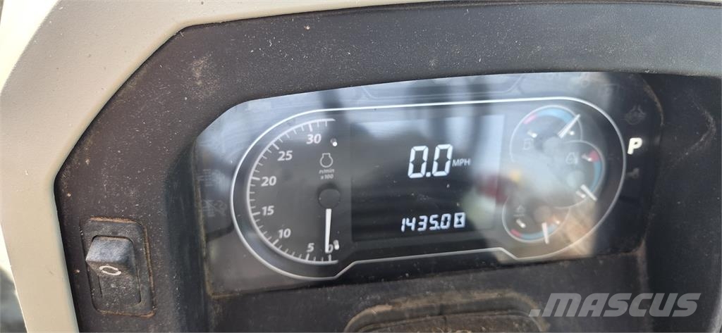 John Deere 5100M 拖拉机/农用车