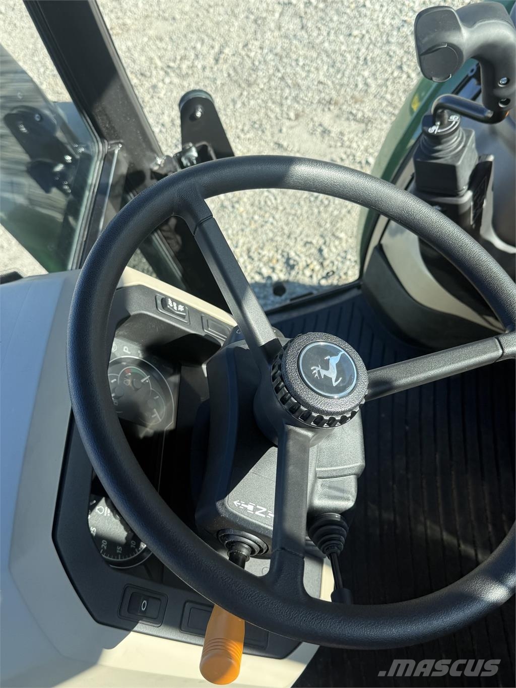 John Deere 5100E Traktori