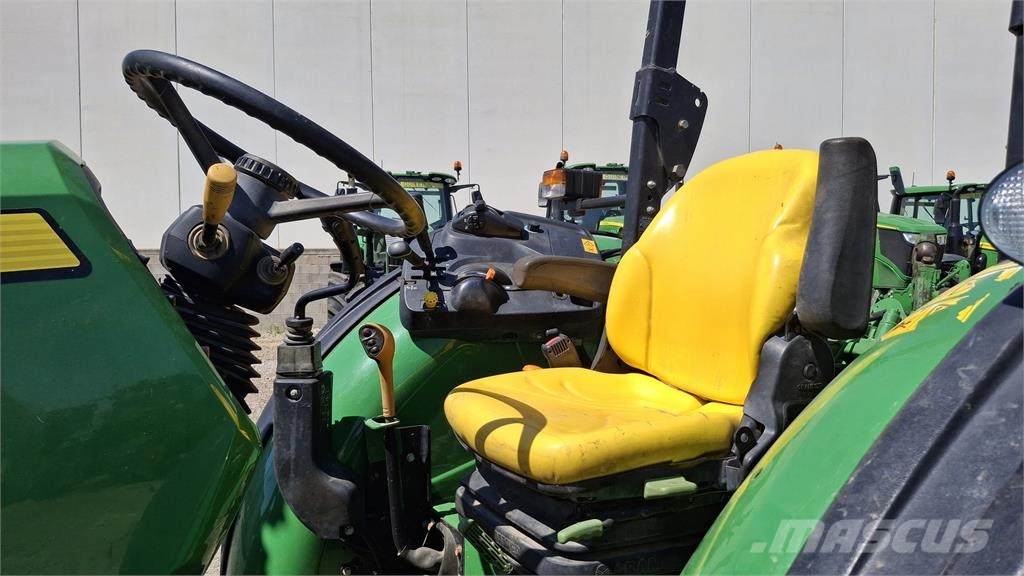John Deere 5115M Ciągniki rolnicze