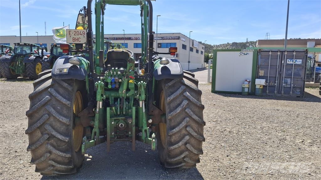 John Deere 5115M Ciągniki rolnicze