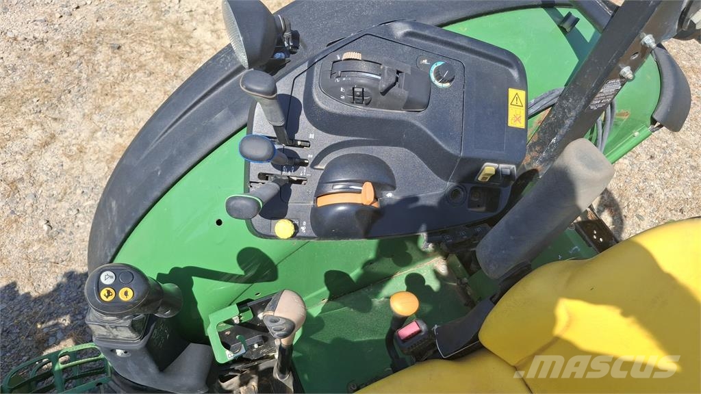 John Deere 5115M Ciągniki rolnicze