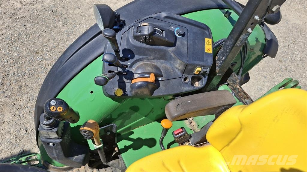 John Deere 5115M Ciągniki rolnicze