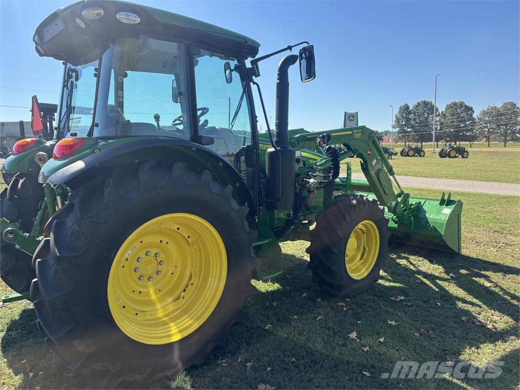 John Deere 5120M Traktory