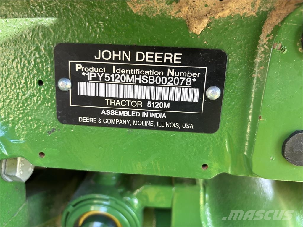 John Deere 5120M Traktory