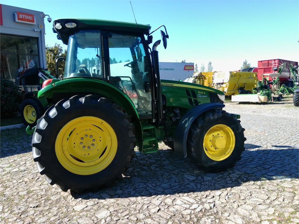 John Deere 5125R Tratores Agrícolas usados