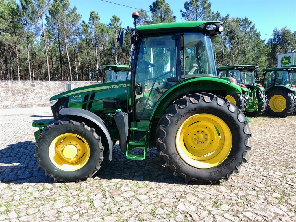 John Deere 5125R Tratores Agrícolas usados