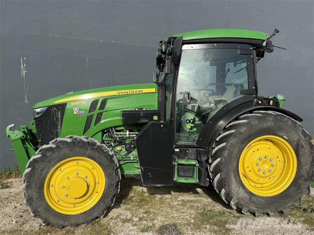 John Deere 5130ML Tractors